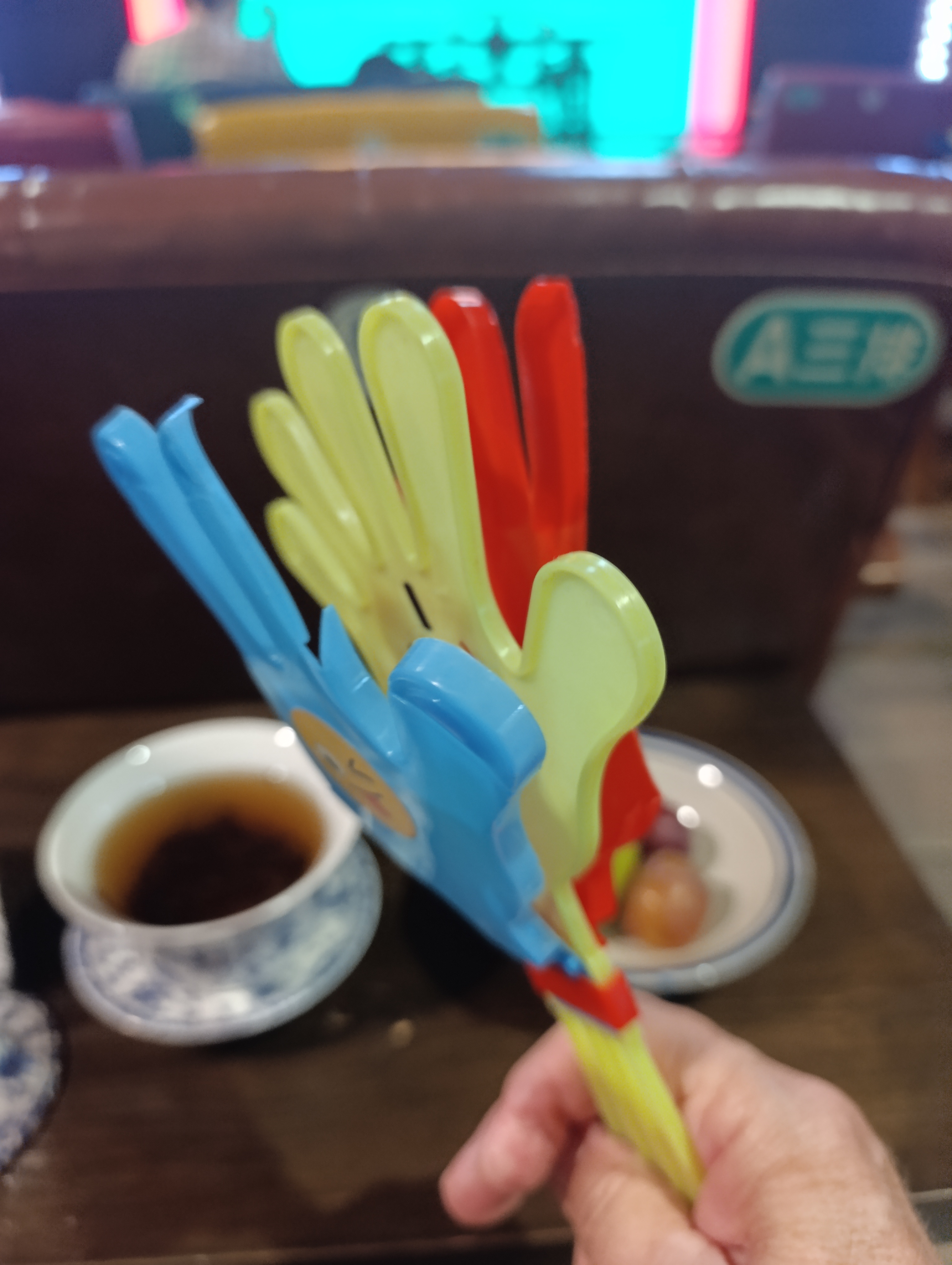 I call these "applause boosters"