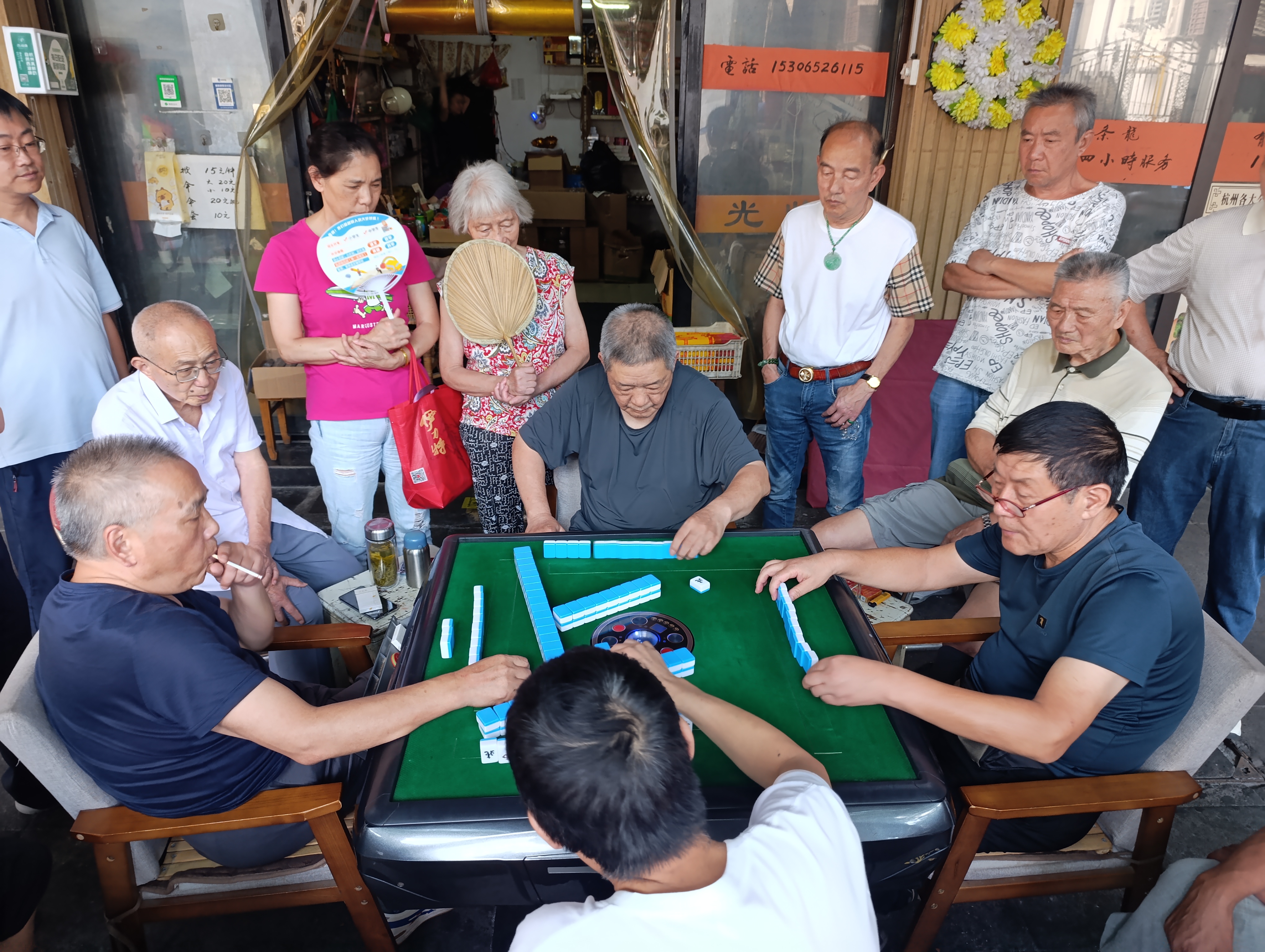 Neighbors play mahjong